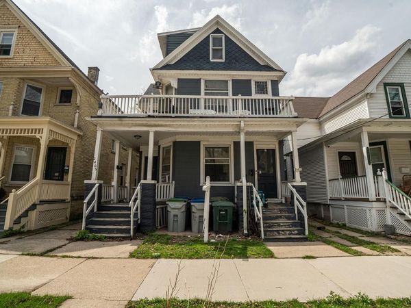 2405-2407 Frederick AVENUE, Milwaukee, WI 53211
