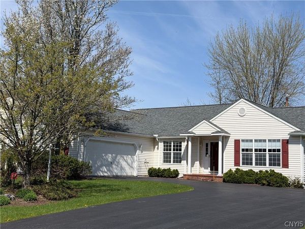 6209 Julia Trail, Cicero, NY 13039