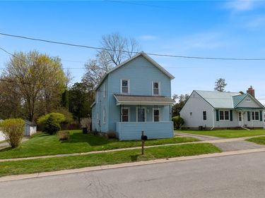 11 Maple Avenue, Shortsville, NY 14548