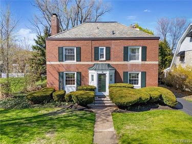 178 Deerhurst Park Boulevard, Tonawanda, NY 14217