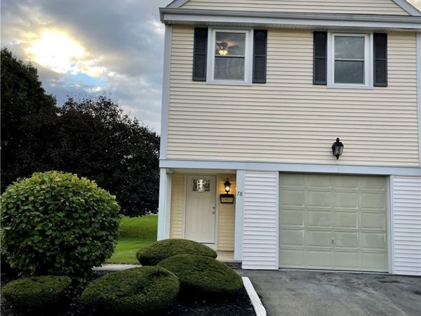 78 S Estate Drive , Webster, NY 14580