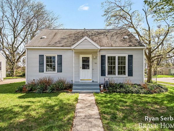 960 35th Street SW, Wyoming, MI 49509