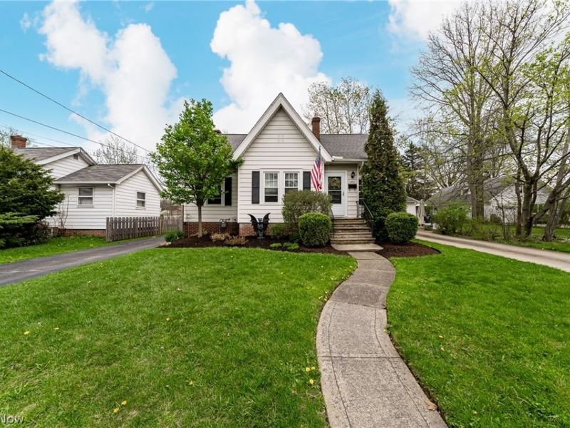 1207 Irene Road, Lyndhurst, OH 44124 Photo 1