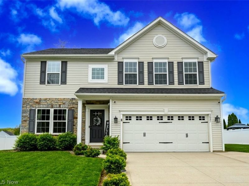 3021 Stonehurst Road, Uniontown, OH 44685 Photo 1