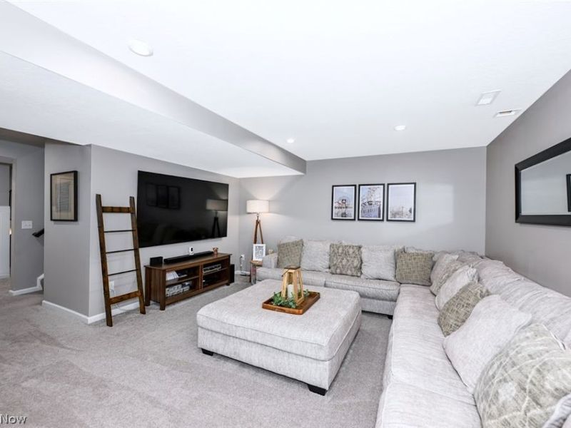 3021 Stonehurst Road, Uniontown, OH 44685 Photo 32