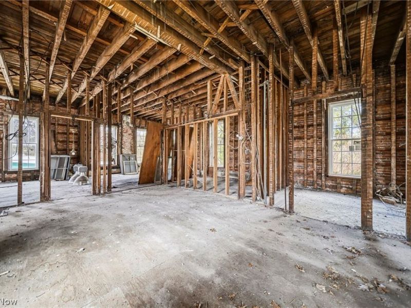 2699 E Center Street, Conneaut, OH 44030 Photo 19