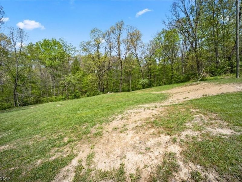 3667 Sunset Drive, Zanesville, OH 43701 Photo 18