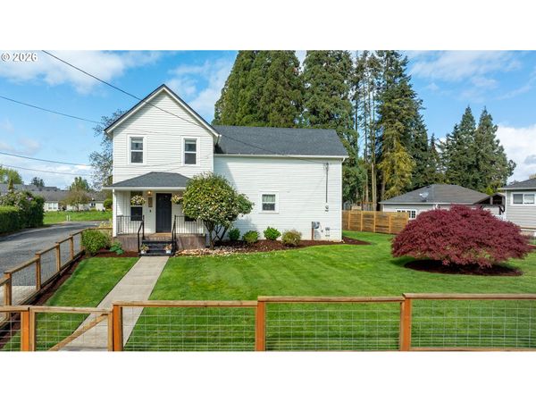 625 S MAIN ST, Mt. Angel, OR 97362