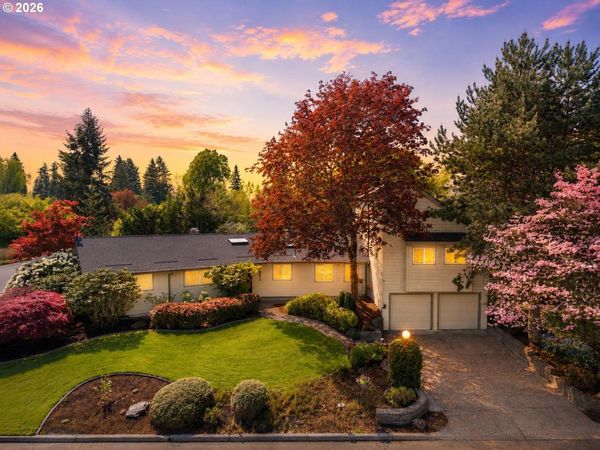 9070 SW HOWATT ST, Portland, OR 97225