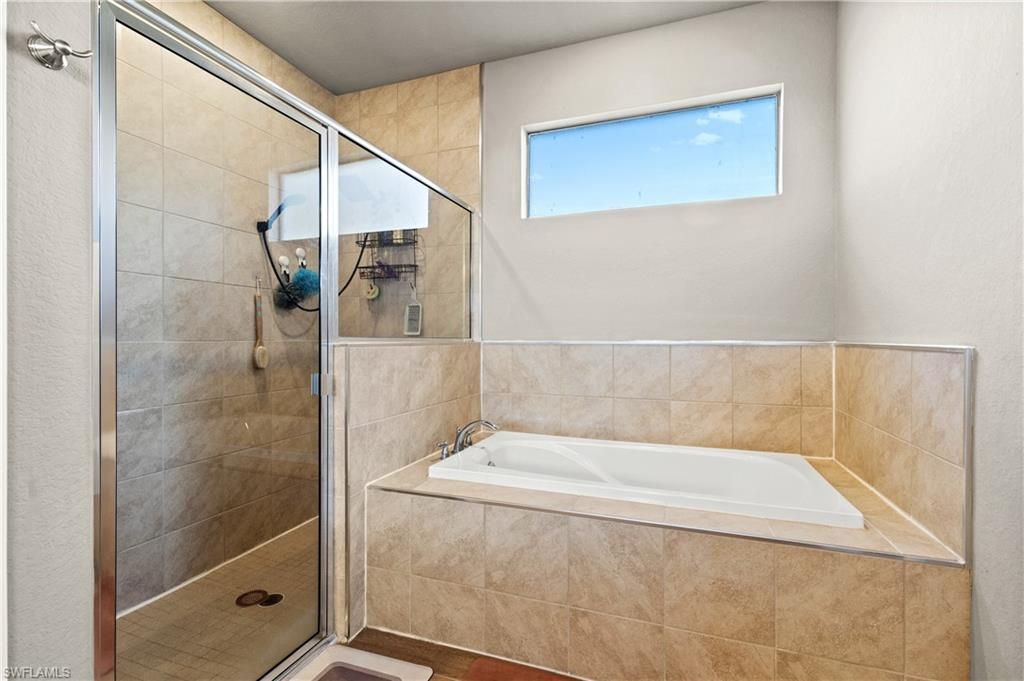 1233 NW 18th St, Cape Coral, FL 33993 Photo