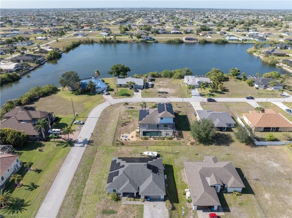 1233 NW 18th St, Cape Coral, FL 33993 Photo
