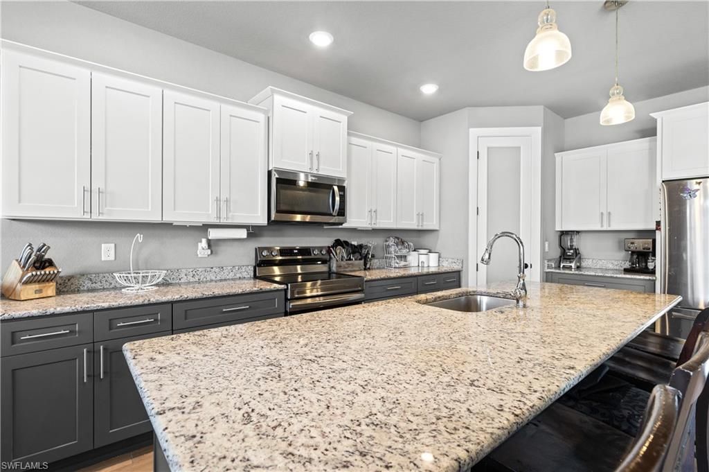 1233 NW 18th St, Cape Coral, FL 33993 Photo