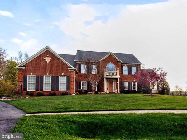 401 HILTON HEAD COURT , ASHTON, MD 20861