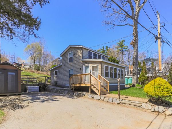 134 Chases Grove Road, Derry, NH 03038