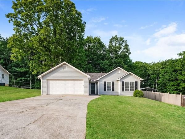 3685 E Bolding Road , Flowery Branch, GA 30542