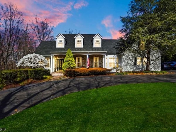 140 Bunker Hill Rd, Franklin, NJ 08540