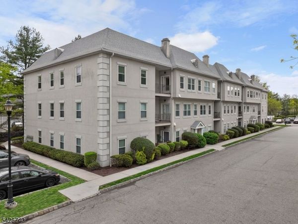 919 Burgundy Way, Wayne, NJ 07470
