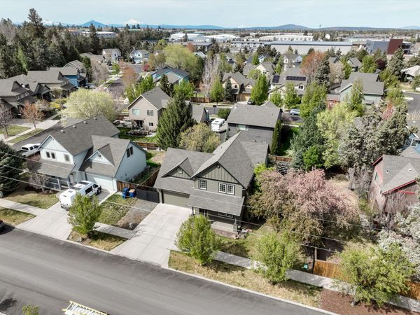 1494 NE Rumgay Lane, Bend, OR 97701