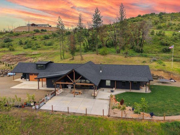 2220 Butte Falls Highway, Eagle Point, OR 97524