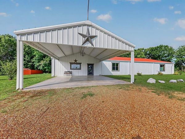 400 Van Zant County Road 113 , Grand Saline, TX 75140
