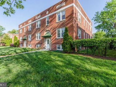 410 E GLENDALE AVENUE , Unit 10, ALEXANDRIA, VA 22301