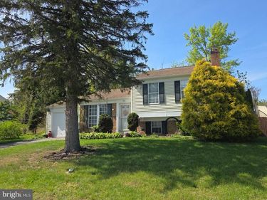 3911 SANDRA DRIVE, YORK, PA 17402