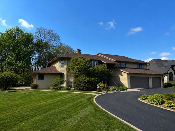 732 Royal Dublin Lane, Dyer, IN 46311