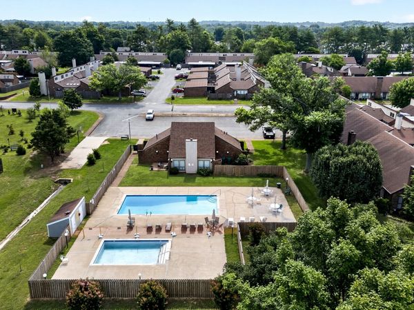 946 Old Fountain Ct, Hermitage, TN 37076