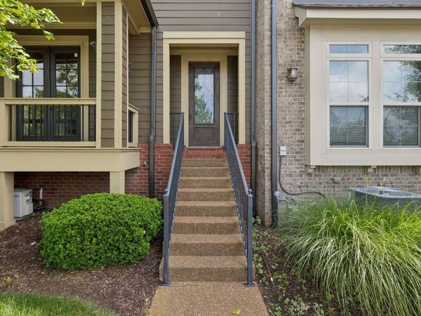 1102 Smokewood Way, Nashville, TN 37221