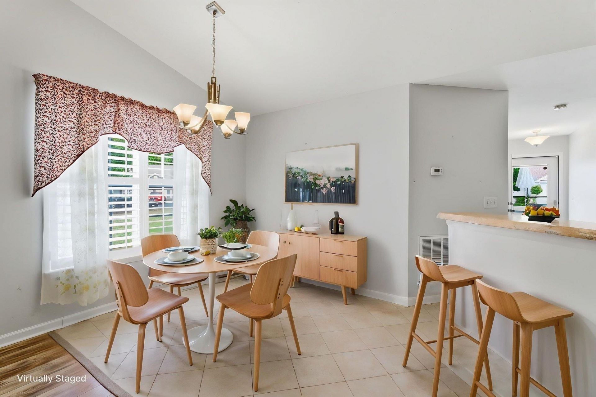 300 Country Manor Dr. Photo 11