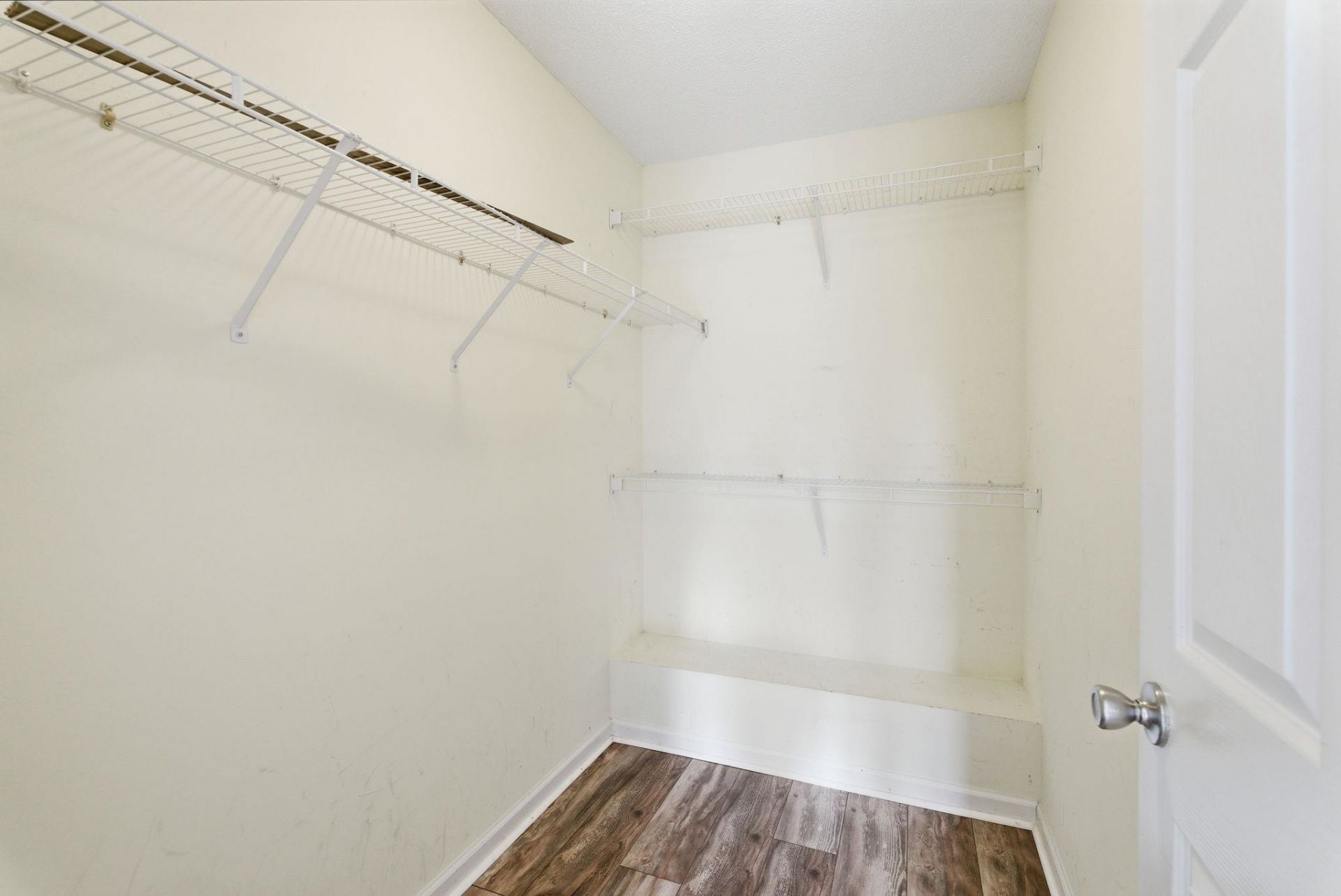300 Country Manor Dr. Photo 27