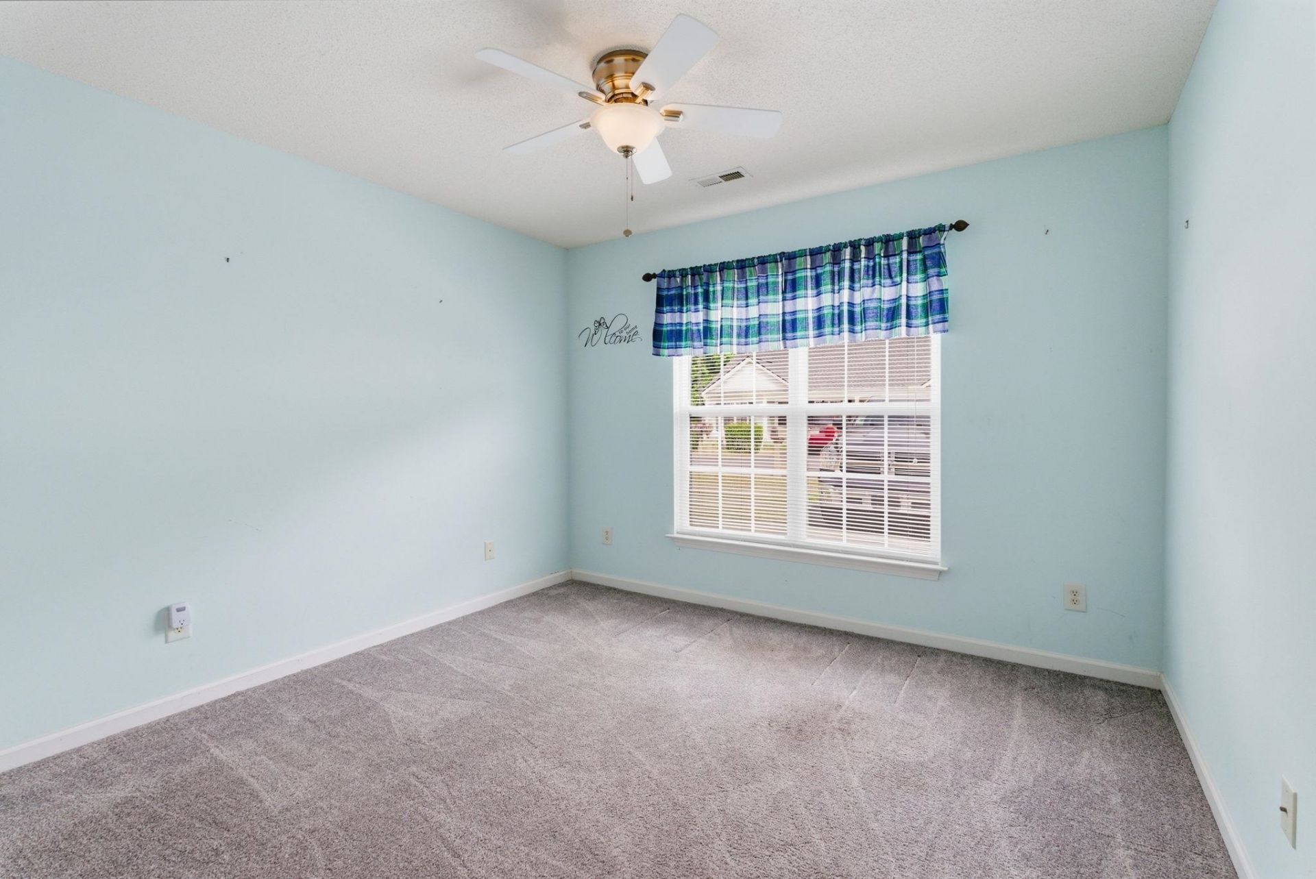 300 Country Manor Dr. Photo 30