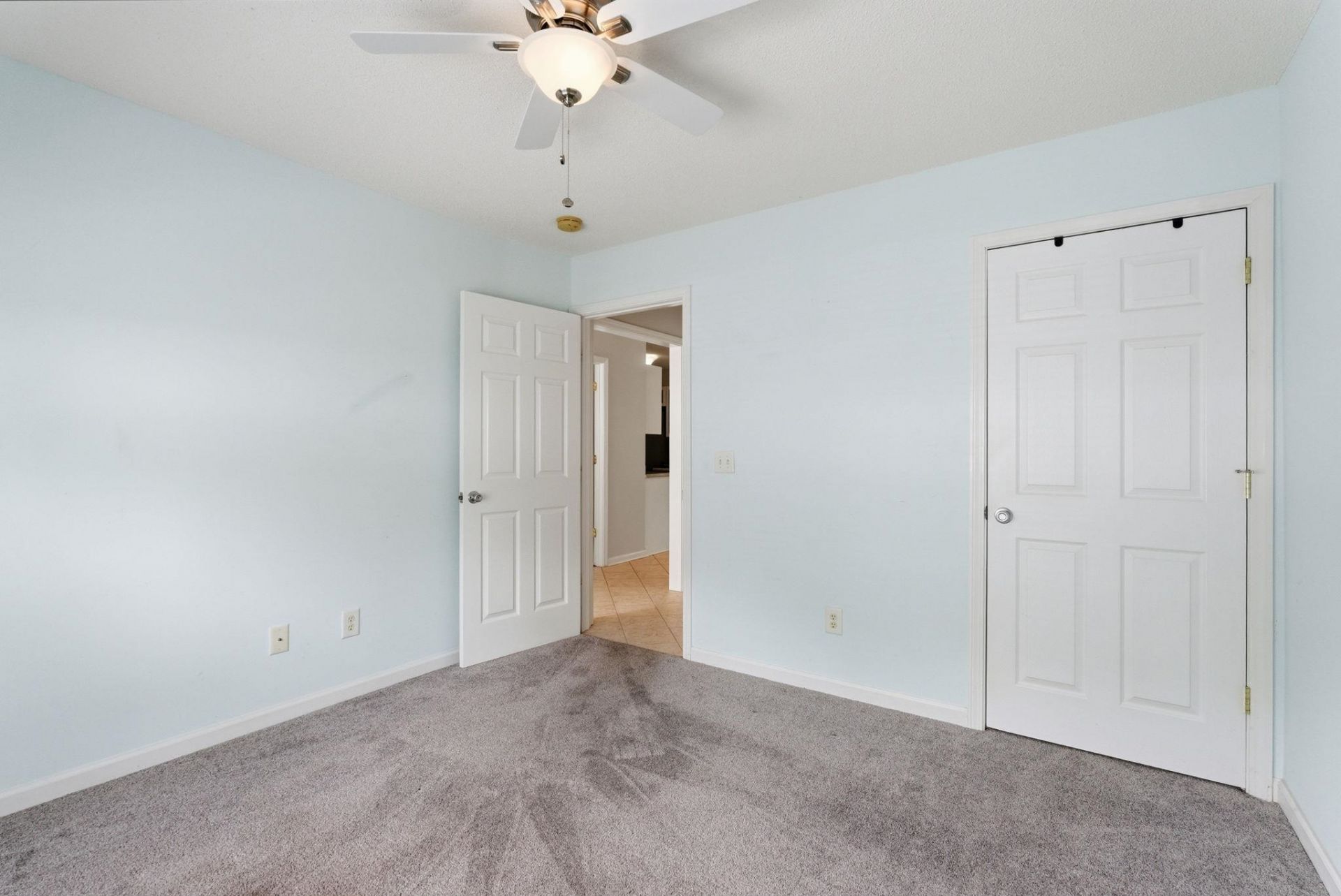 300 Country Manor Dr. Photo 33