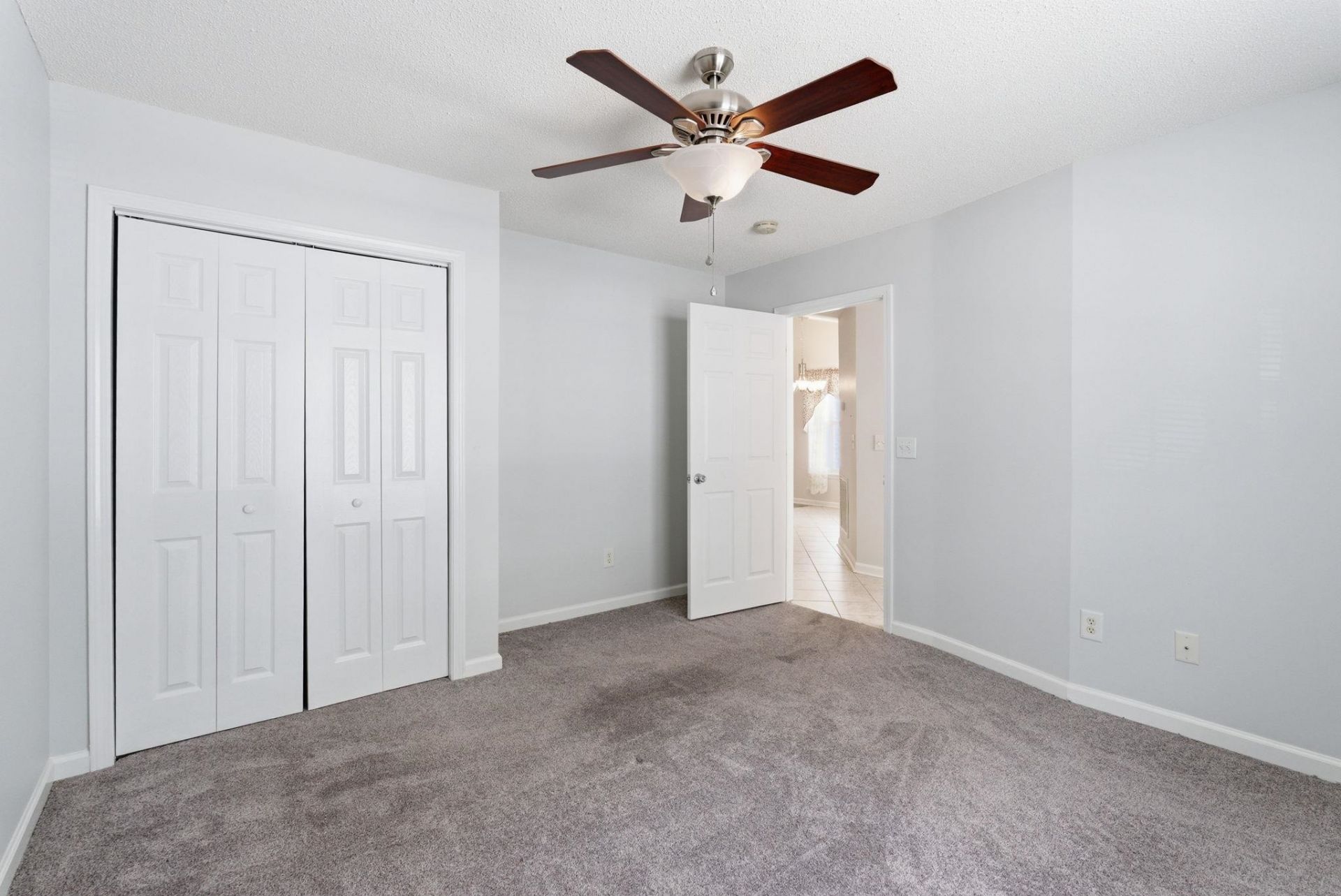 300 Country Manor Dr. Photo 39