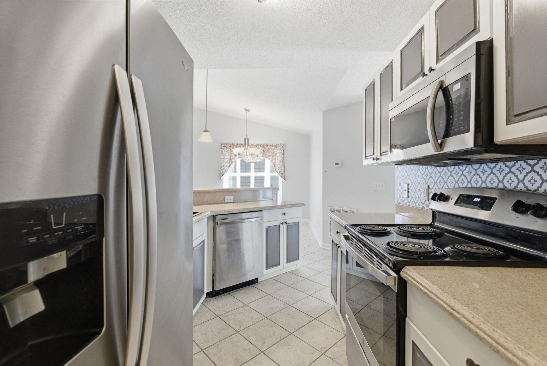 300 Country Manor Dr. Photo 9