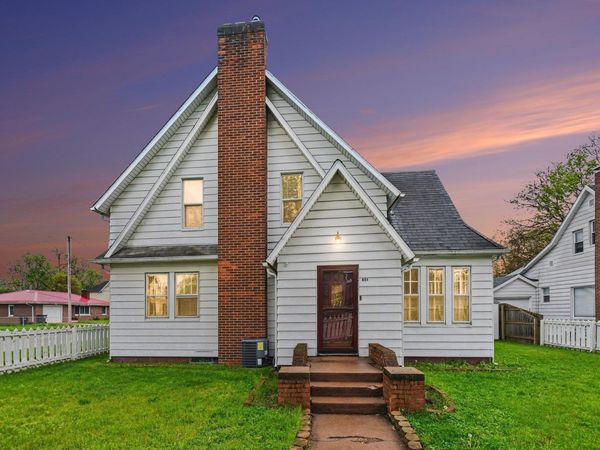 801 Maple Row, Elkhart, IN 46514