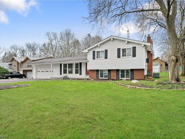 2862 Byron Drive , North Canton, OH 44720