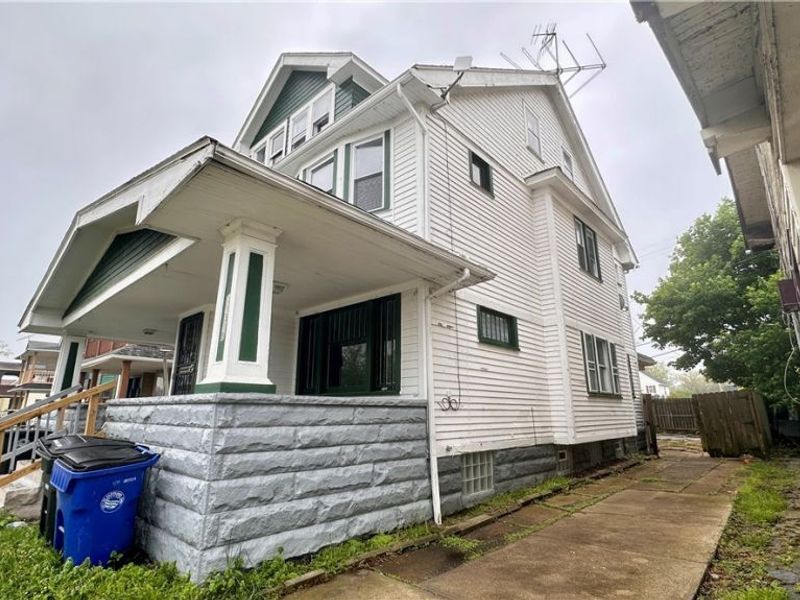 11308 Durant Avenue, Cleveland, OH 44108 Photo 2