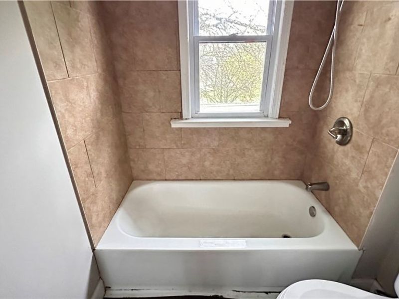 11308 Durant Avenue, Cleveland, OH 44108 Photo 30