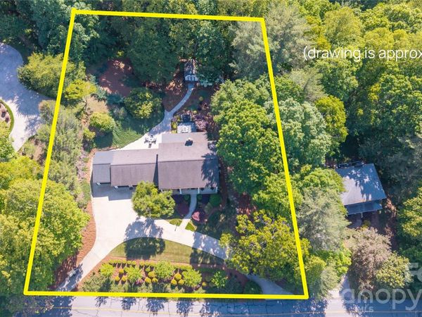 1793 Cedar Drive SE, Lenoir, NC 28645