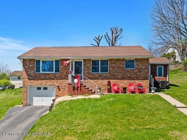 18 James Way , Archbald, PA 18403