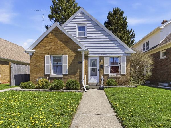 2045 Quincy AVENUE, Racine, WI 53403