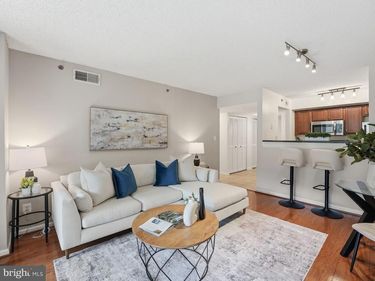 1024 N UTAH STREET, Unit 318, ARLINGTON, VA 22201