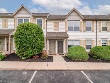452B BUTTONWOOD LANE, YORK, PA 17406