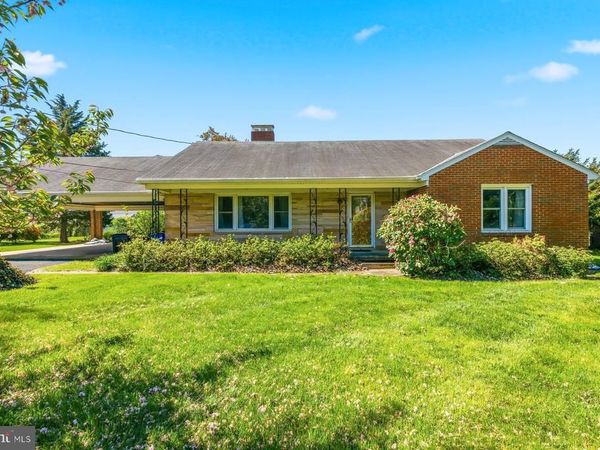 16 LINDEN BOULEVARD , MIDDLETOWN, MD 21769