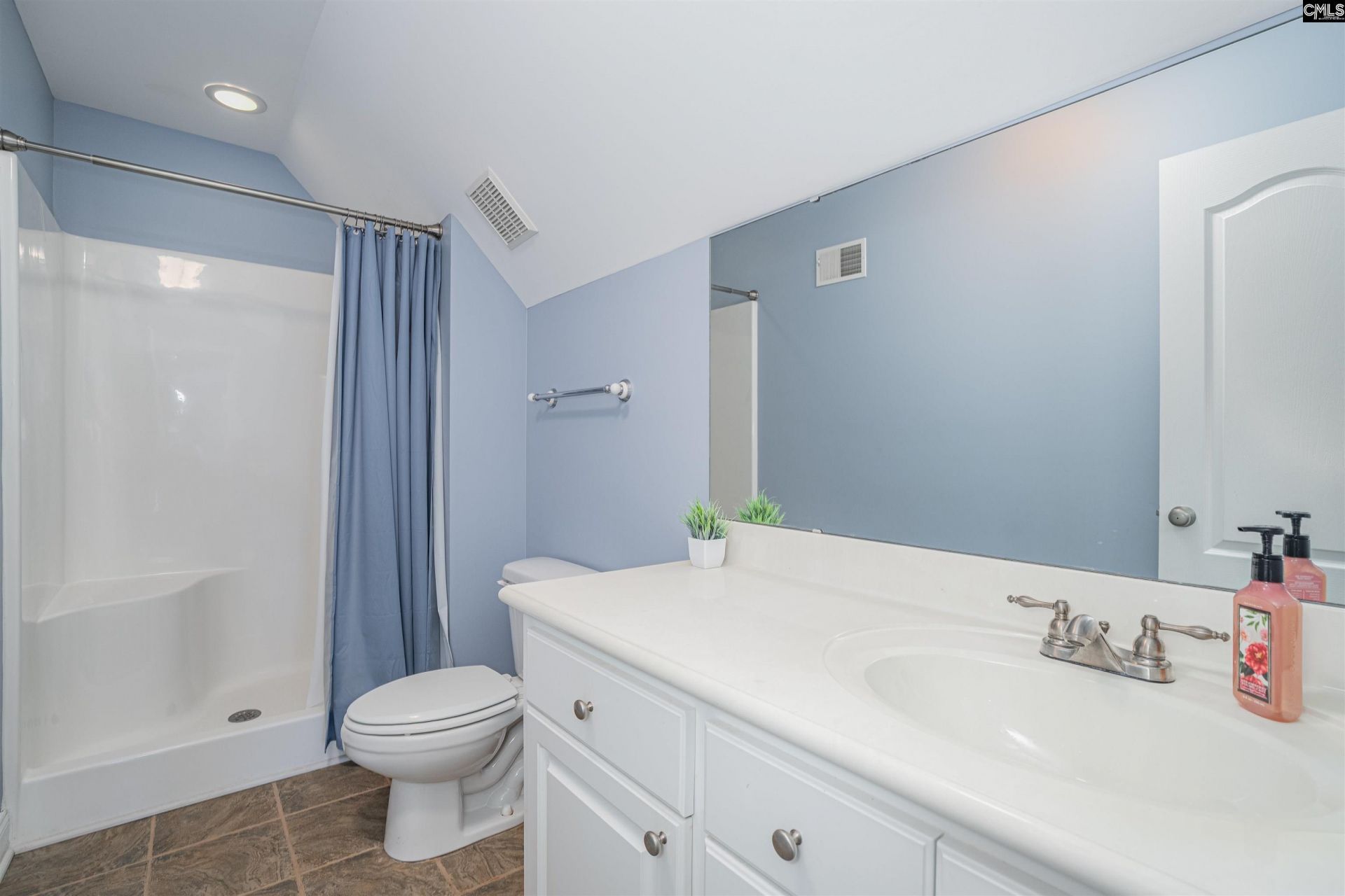 106 Falling Leaf Lane  Photo 28