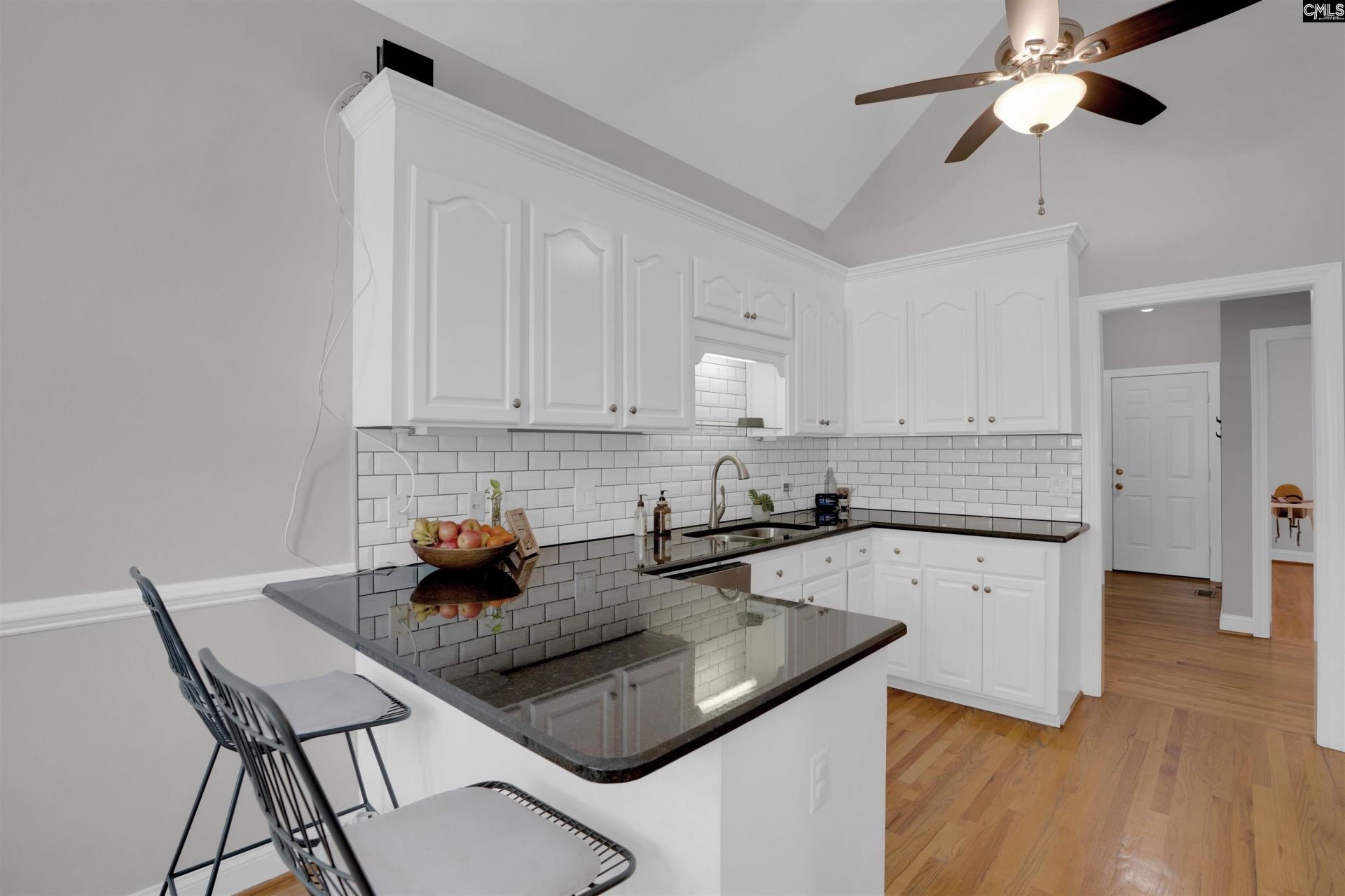 1024 Hampton Crest Drive Photo 11