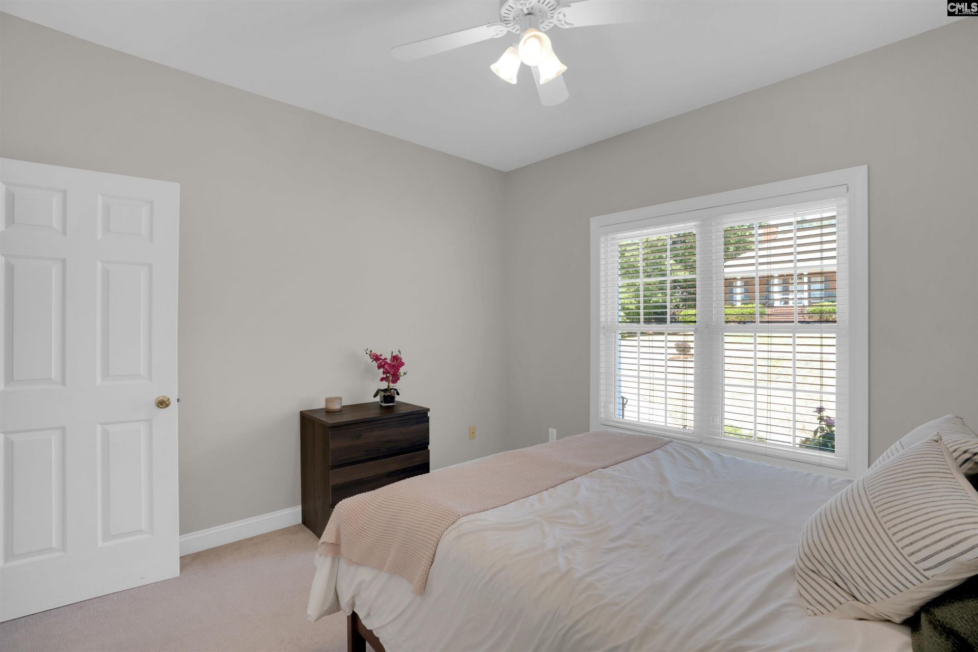 1024 Hampton Crest Drive Photo 29