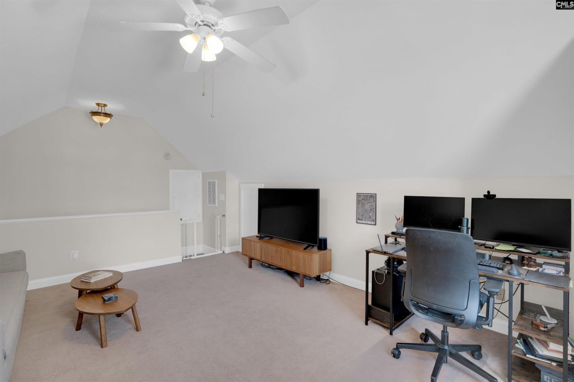 1024 Hampton Crest Drive Photo 31