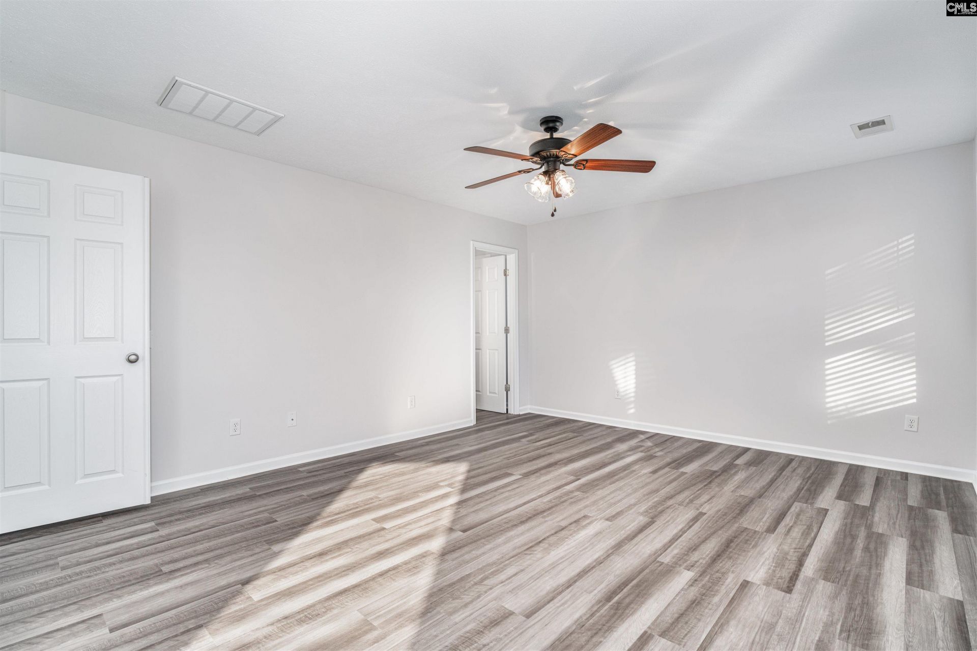 218 Meades Court  Photo 22